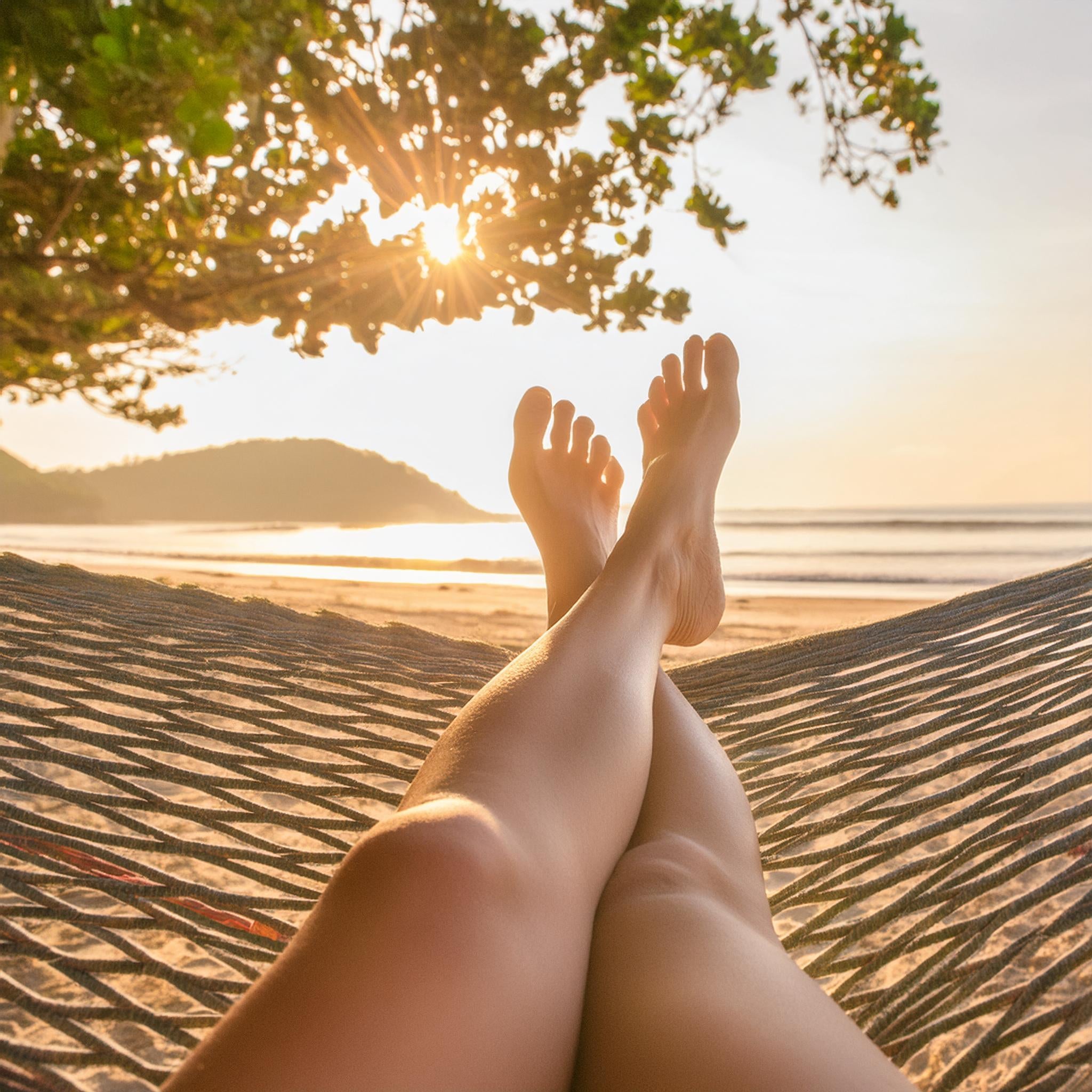 Hydrating Foot Masks: 5 Signs You Need One